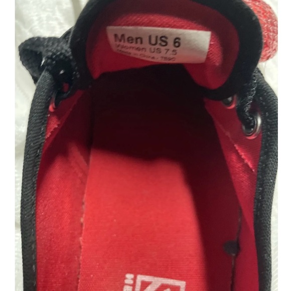 Rare VANS x HELLO KITTY AUTHENTIC (BLACK/BOW) SHOES (MEN6/WOMEN 6.5 - Picture 9 of 9